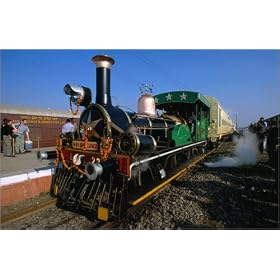 photographie The Fairy Queen of Delhi. Reputed to be the oldest (1855) working steam locomotive i...
