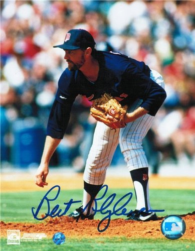 Bert Blyleven Autographed/Hand Signed Minnesota Twins 8x10 Photo