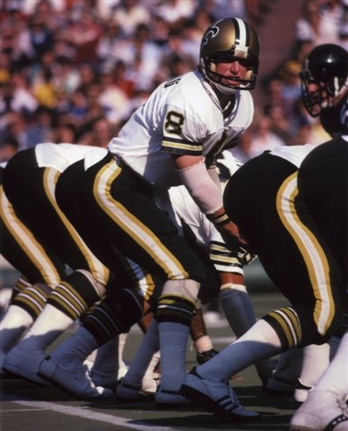 ARCHIE MANNING NEW ORLEANS SAINTS 8X10 SPORTS ACTION PHOTO (4)