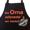Bei OMA schmeckt`s am besten! Garantiert! - Kochsch&uuml;rze, Latzsch&uuml;rze mit verstellbarem Nackenband und Seitentasche - Die Geschenkidee!