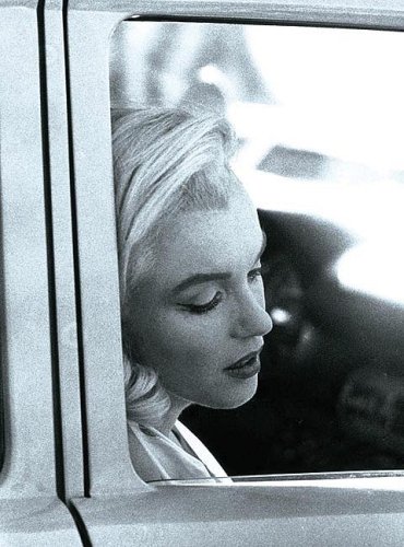 Marilyn Monroe - Hollywood Icon Journal