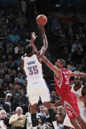 Houston Rockets v Oklahoma City Thunder: Kevin Durant Photographic Poster Print by Bill Baptist, 12x18