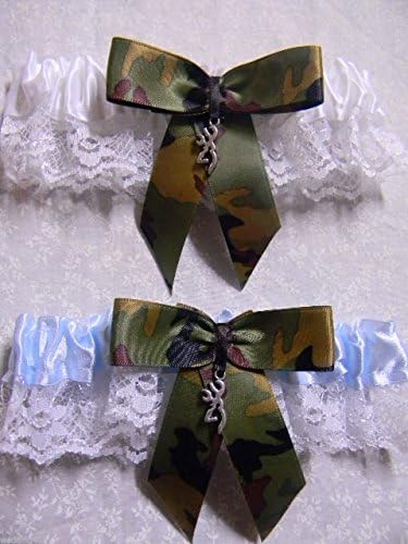 Redneck Wedding Party Ceremony Camo garter deer hunter (2) Psc Garters