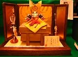 兜飾り 平飾り 五月人形 真多呂 かぶと 兜 兜平飾り 甲冑師　光玉　作 g-kou-1