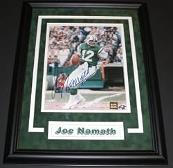 Joe Namath Autographed New York Jets 8x10 action Photo ~ Super Bowl III Champs ~ CUSTOM FRAMED