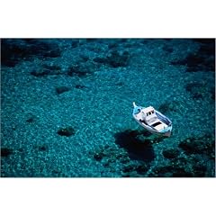 Poster 90 x 60 cm - "A fishing boat moored off the south coast of Crete." von Greg Gawlowski / Lonely Planet Images - auch in anderen Gr��en und als Leinwandbild erh�ltlich