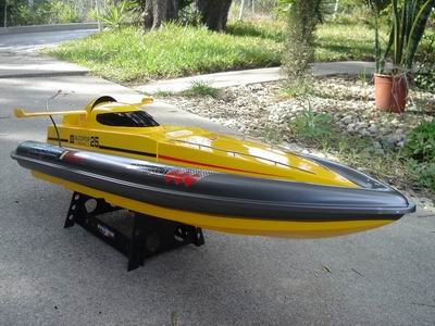 32 Yellow High Performance Majesty 800S Radio Remote Control Electric EP RC Racing Speed Boat RC RTR + 2.5 Mini School Bus Key Chain 51r1DALHdzL 32 Yellow High Performance Majesty 800S Radio Remote Control Electric EP RC Racing Speed Boat RC RTR + 2.5 Mini School Bus Key Chain