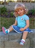 Chloe - Collectible Doll by Masterpiece