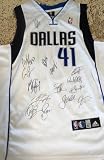 Dallas Mavericks Team Autographed / Signed Basketball Jersey