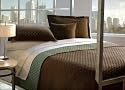POTTERY BARN REVERSIBLE FINELY STITCHED ESPRESSO BROWN QUILT SET W/ SHAMS , KING, SEA SPRAY