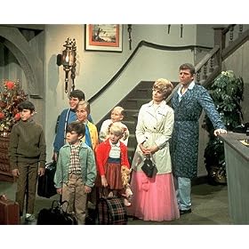 FLORENCE HENDERSON AS CAROL TYLER-MARTIN-BRADY, MIKE LOOKINLAND AS BOBBY BRADY, MAUREEN MCCORMICK AS MARCIA BRADY, EVE PLUMB AS JAN BRADY, BARRY WILLIAMS AS GREG BRADY, CHRISTOPHER KNIGHT AS PETER BRADY, SUSAN OLSEN AS CYNTHIA 'CINDY' BRADY FROM THE BRADY BUNCH #1 - COLOUR Movie Photo - (4 Different Photograph & POSTER Sizes Available)