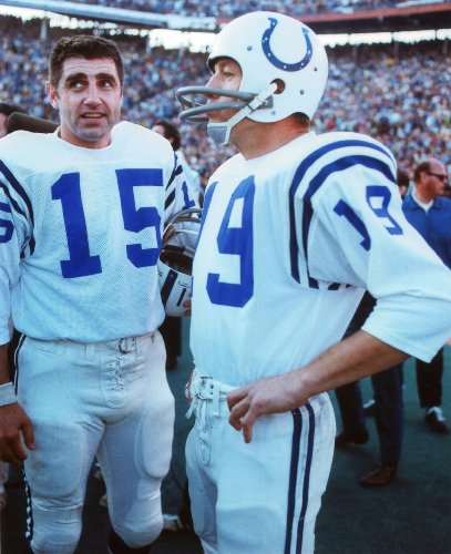 EARL MORRAL & JOHNNY UNITAS BALTIMORE COLTS 8X10 SPORTS ACTION PHOTO (A)