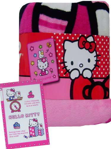 Warm Hello Kitty & Flowers Blanket Bonus Notebook