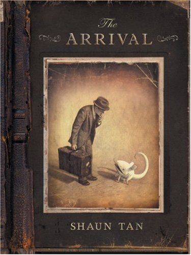 The Arrival (Boston Globe-Horn Book Awards (Awards))