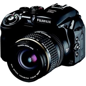 Bundle: Fuji S9600 Digital Camera + 4pcs NiMh Batteries+Charger + 1GB xD Card