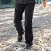 Jack Wolfskin ACTIVATE PANTS WOMEN    Bei gem&auml;&szlig;igten Temperaturen oder im Winter durch eine lange Sportunterw&auml;sche erg&auml;nzt ist diese Softshell-Wanderhose genau das Richtige: Die herausragenden Eigenschaften des Materials FLEX SHIELD DWR sind bewegungsfreundlicher Stretchkomfort, sehr guter Wasserdampfdurchgang und eine wasser- und windabweisende Oberfl&auml;che. Die ACTIVATE PANTS ist bestens f&uuml;r Erlebnisse auf dem Klettersteig und Wanderungen auf steilen Serpentinenpfaden geeignet, wo gute Bewegungsfreiheit, Atmungsaktivit&auml;t und zuweilen ein leichter Schutz gegen Wind und Regen z&auml;hlen.    Details:    robustes, bi-elastisches und hoch atmungsaktives Softshell-Gewebe FLEX SHIELD DWR mit wasser- und windabweisenden Eigenschaften  2 Fronttaschen, Beintasche  per Tunnelzug einstellbarer Saum  k&ouml;rpernaher Schnitt (Athletic Fit)  anatomisch vorgeformte Kniepartie  Gewicht 395g (Gr&ouml;&szlig;e 38)  