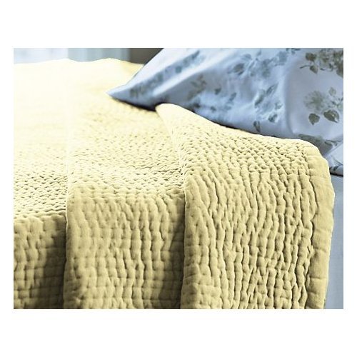 Butter Cream Velvet King Quilt