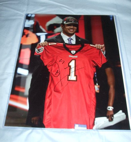 Josh Freeman Autographed Tampa Bay Buccaneers 16x20 Photo W/PROOF, Picture of Josh Signing For Us. Kansas State Wildcats