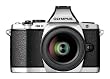 Olympus E-M5 OM-D Gehäuse SLR-Digitalkamera (16 Megapixel, 4-fach opt. Zoom, 7,6 cm (3 Zoll) Display, bildstabilisiert) inkl. Objektiv M.Zuiko Digital ED 12-50mm silber