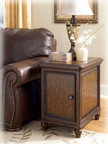 Traditional Dark Brown Jamison End Table w/ Storage