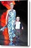 Gwen Stefani Wearing A L.a.m.b Canvas Print / Canvas Art - Artist Everett