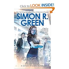 Ghost of a Smile (Ghost Finders) - Simon R. Green
