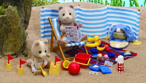 Sylvanian Families Day at the Seaside Set with 2 Figures_1