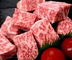 プレミア神戸牛特撰サイコロステーキ 【ステーキ用】100g