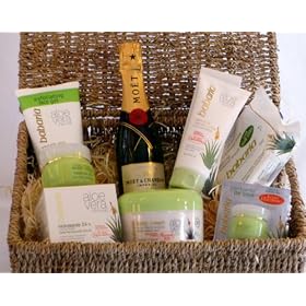 Babaria Aloe Vera & Champagne Celebration Hamper