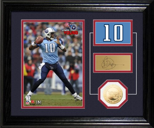 Highland Mint NFL Tennessee Titans Vince Young Player Pride Desk Top Photomint
