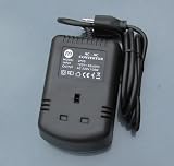 Step up voltage converter 110V - 230V 100W Use UK Electronic Equipment in the USA