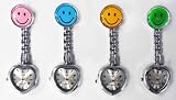 Schwesternuhr Smiley in Herzform 4er Set (jede Farbe 1x) mit Anstecknadel Schwesternuhren Set Krankenschwesteruhr