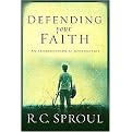 Defending Your Faith (An Introduction to Apologetics) (Paperback)