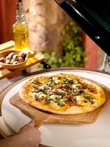 Big Green Egg All Hardwood Pizza Peel