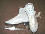 CCM Pirouette Ice Figure Skates -Size 4.0 - LIKE NEW