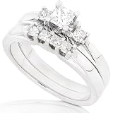 1/2ctw Three-Stone Diamond Wedding Rings Set in 14kt Gold (HI/SI2-I1)