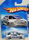Hot Wheels 2010-109 Ford Fusion Police Car HW City Works #3 of 10 WHITE 1:64 Scale