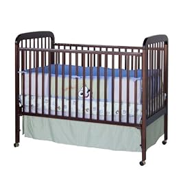 DaVinci Alpha Baby Crib