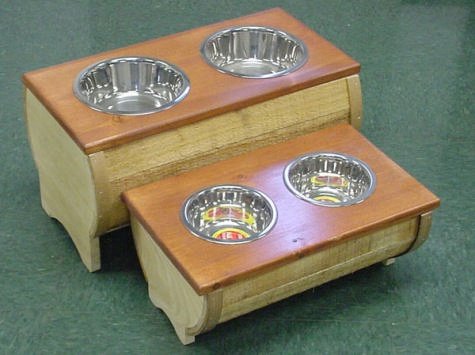 Large Pet Feeding Station