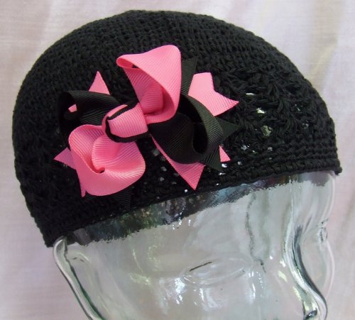 Piper Bow Childrens Crochet Hat (Toddler to Young Girls, Black Hat/Black & Hot Pink Bow)