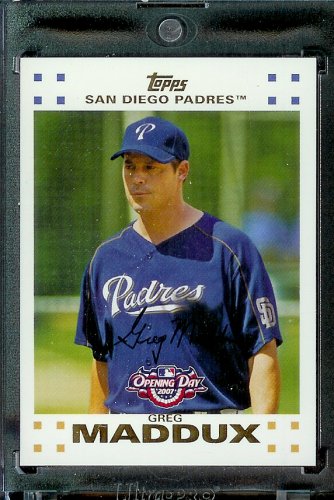 2007 Topps Opening Day #95 Greg Maddux San Diego Padres - Mint Condition - Shipped in Protective Display Case !