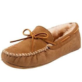 Minnetonka Mens Sheepskin Softsole Moccasin Slipper by Minnetonka