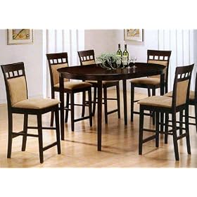 Oval Counter Height Table With Bar Stools by