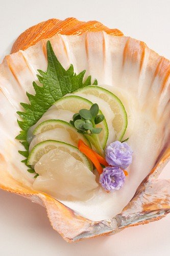 Fresh Sashimi Grade Jumbo Scallops U-8 (Hototegai) - 2lbs
