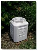 Medium Bird Seed Vault 8.7 Gallons