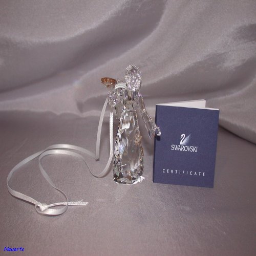 S1054562: SWAROVSKI CRYSTAL 2010 ANNUAL ANGEL ORNAMENT