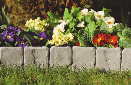 Childrens Toyshop  Outdoor Living : Lakeland Stone Edging - 10 Pieces - 2.48 Metres - Product ID: 384