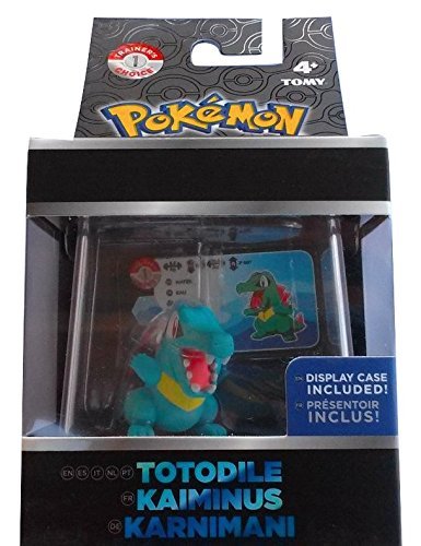 Pokemon Trainer's Choice Totodile mini figure w/ display case