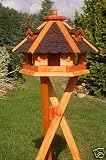 Eigenschaften Deko-Shop-Hannusch  / sechseckiges Vogelhaus mit Ständer, Bitumschindeln