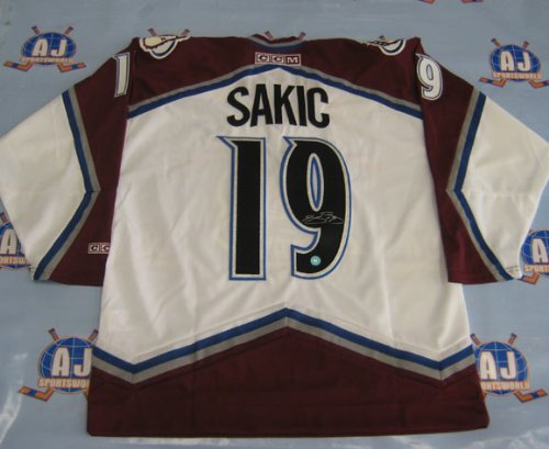 JOE SAKIC Colorado Avalanche Signed 2001 Cup Jersey